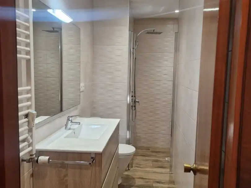 Pis de 80 m² a Oviedo
