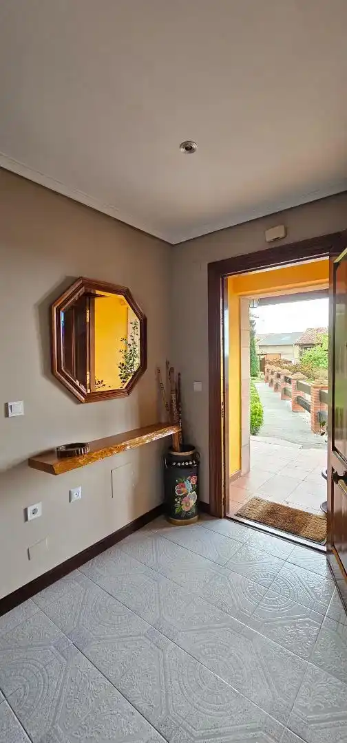 Piso de 260 m² en Comillas