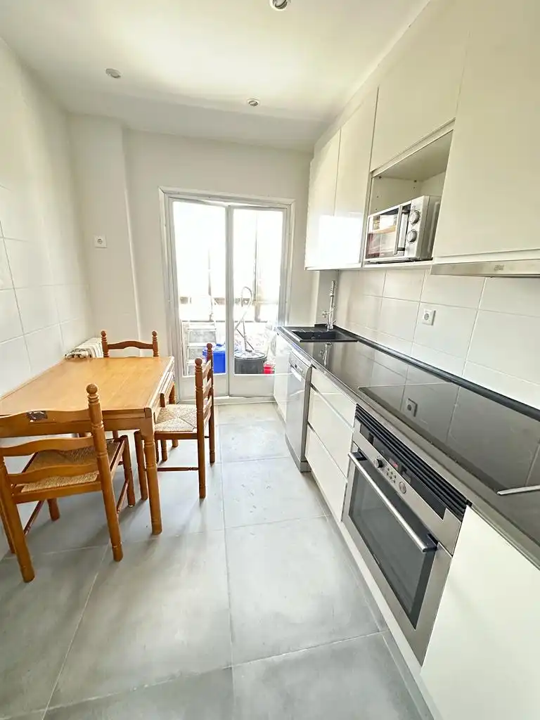 Habitación 100 m², Pamplona