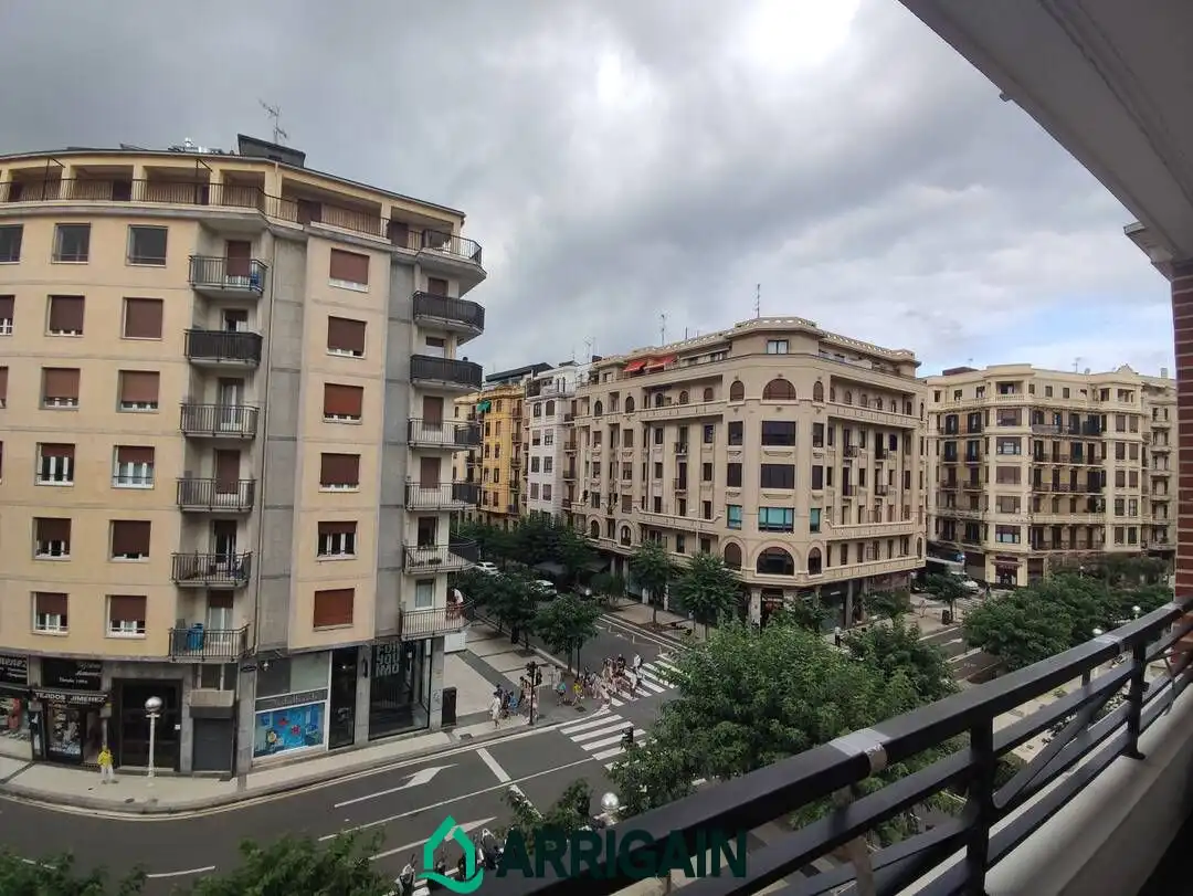 Pis de 130 m² a Sant Sebastià