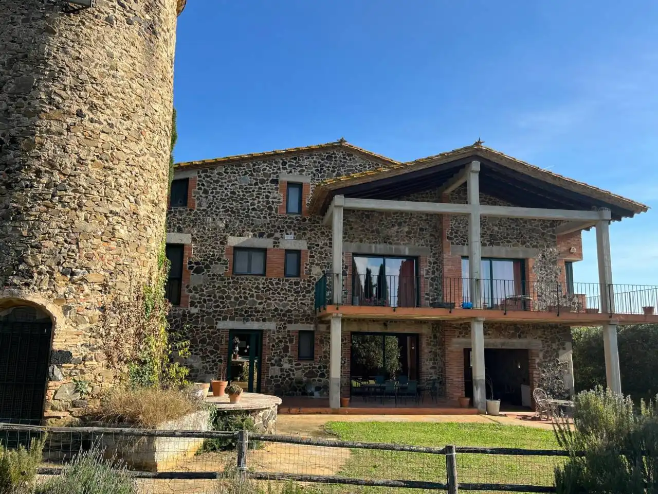 Casa de 950 m² en Aiguaviva