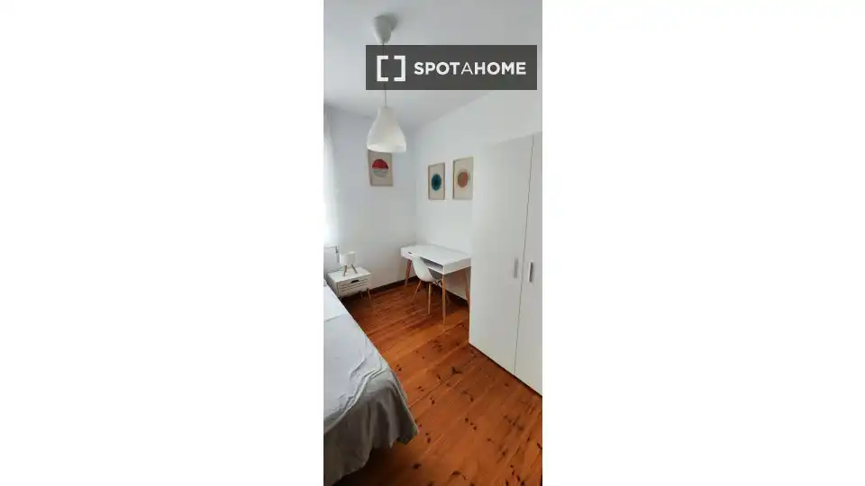 Habitación 75 m², Santander