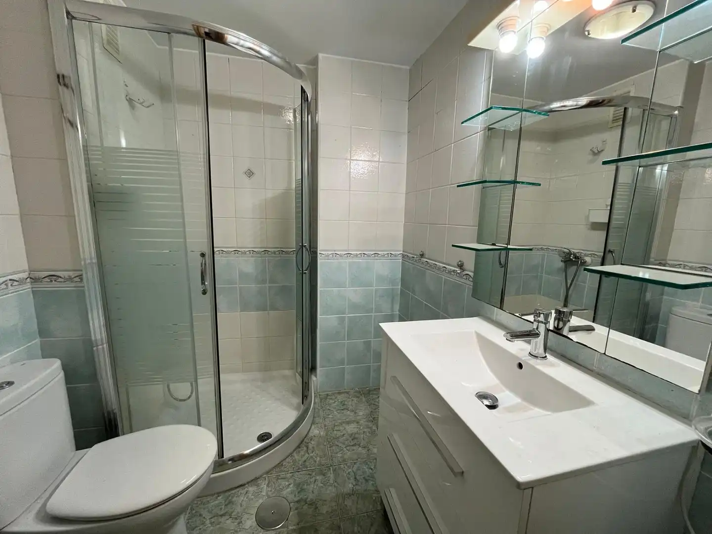 Piso de 85 m² en Granada