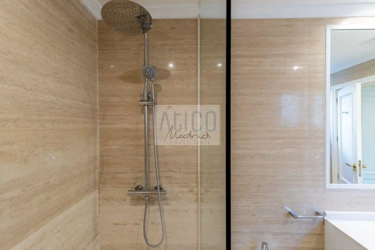 Appartamento 177 m² a Madrid