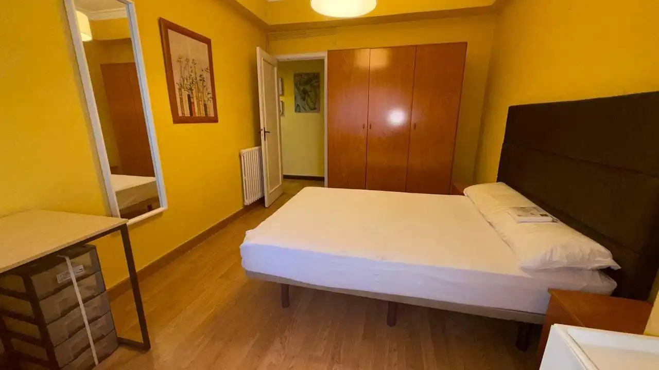 Piso de 95 m² en Ourense