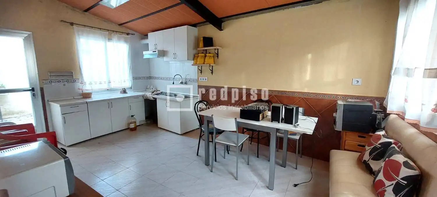 Casa de 202 m² en Cebolla