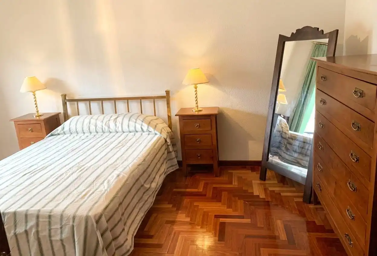 Piso de 90 m² en Granada