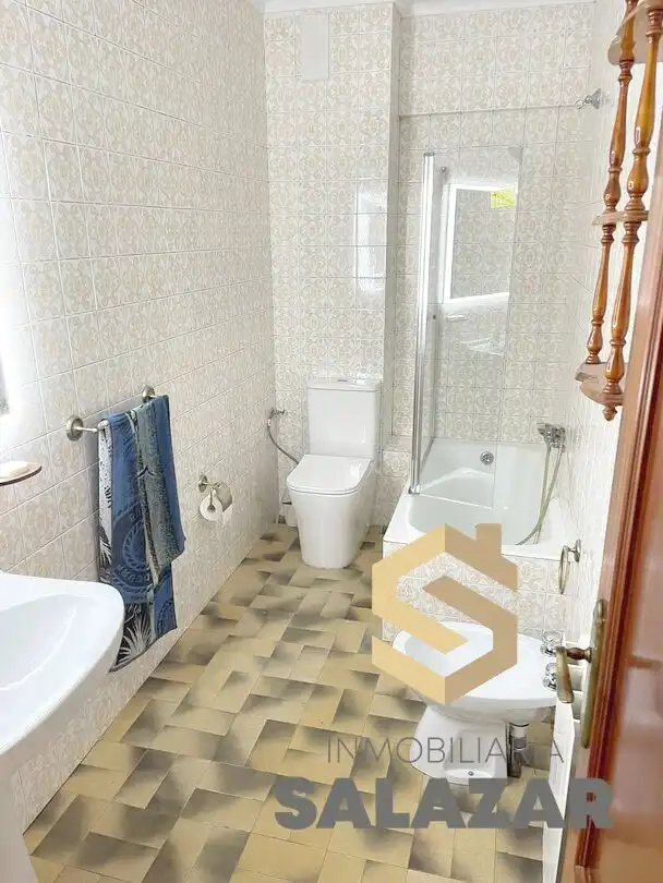 Piso de 80 m² en Oquendo