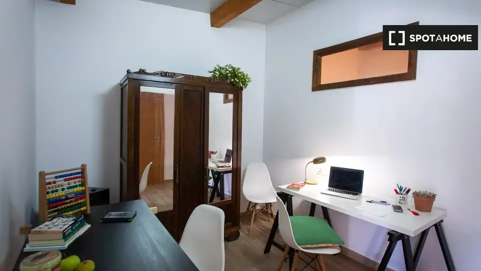 Habitación 81 m², Vigo