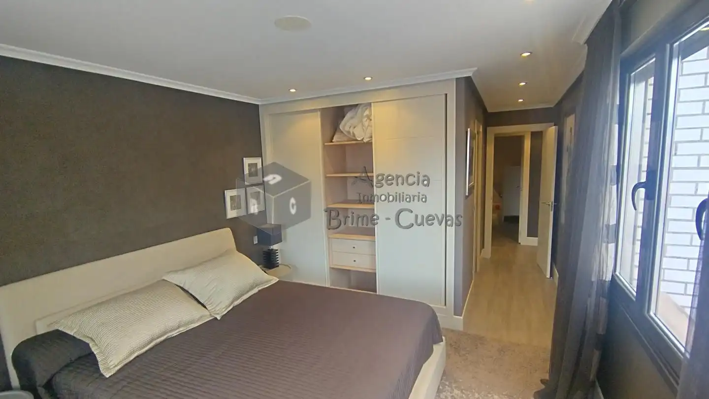 Piso de 94 m² en Oviedo