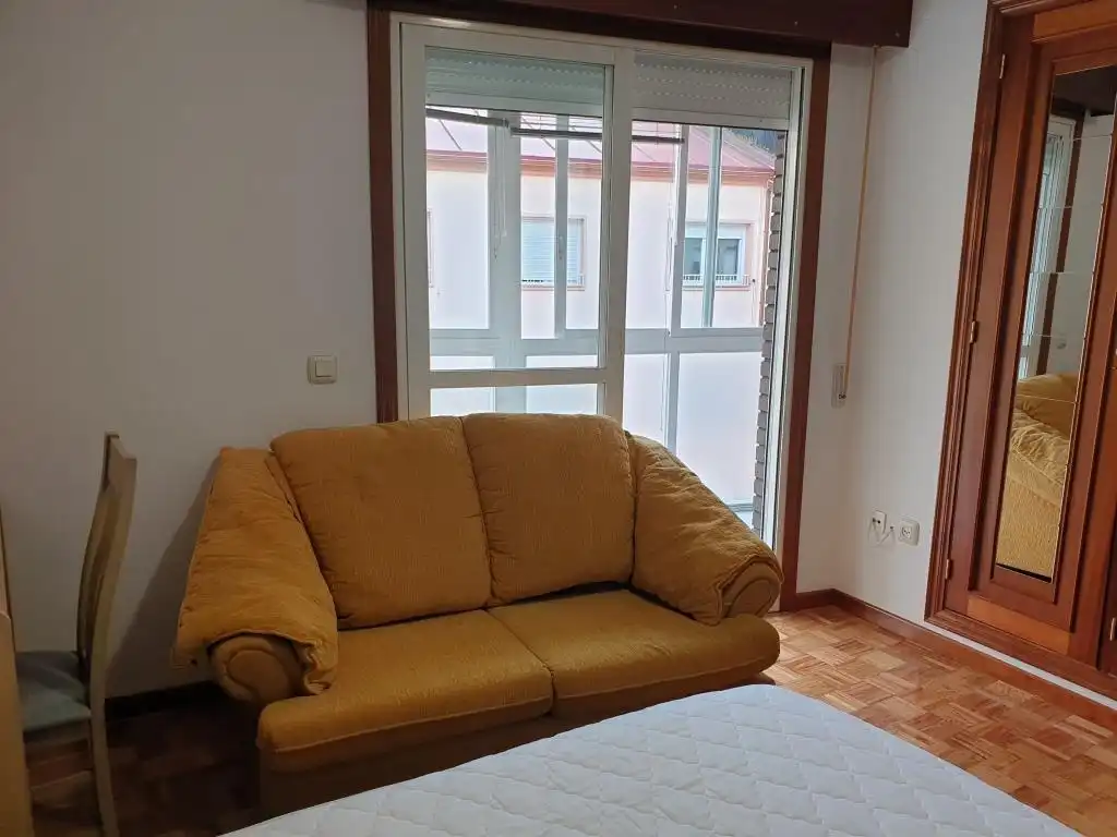 Habitación 120 m², Ourense