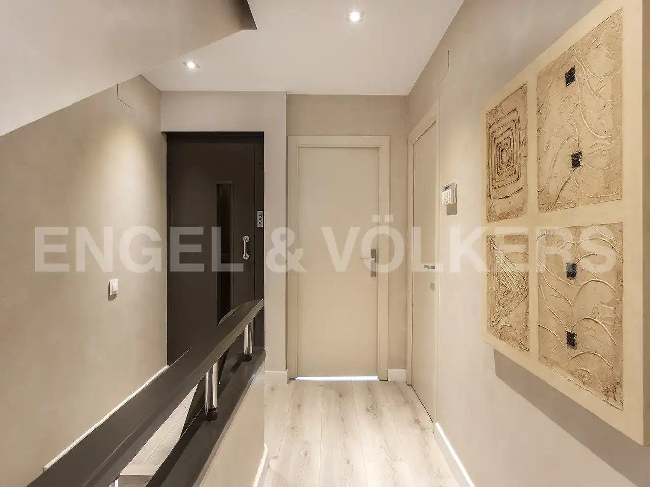 Будинок 440 м² у Esplugues de Llobregat