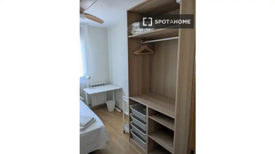 Habitación 63 m², Zaragoza