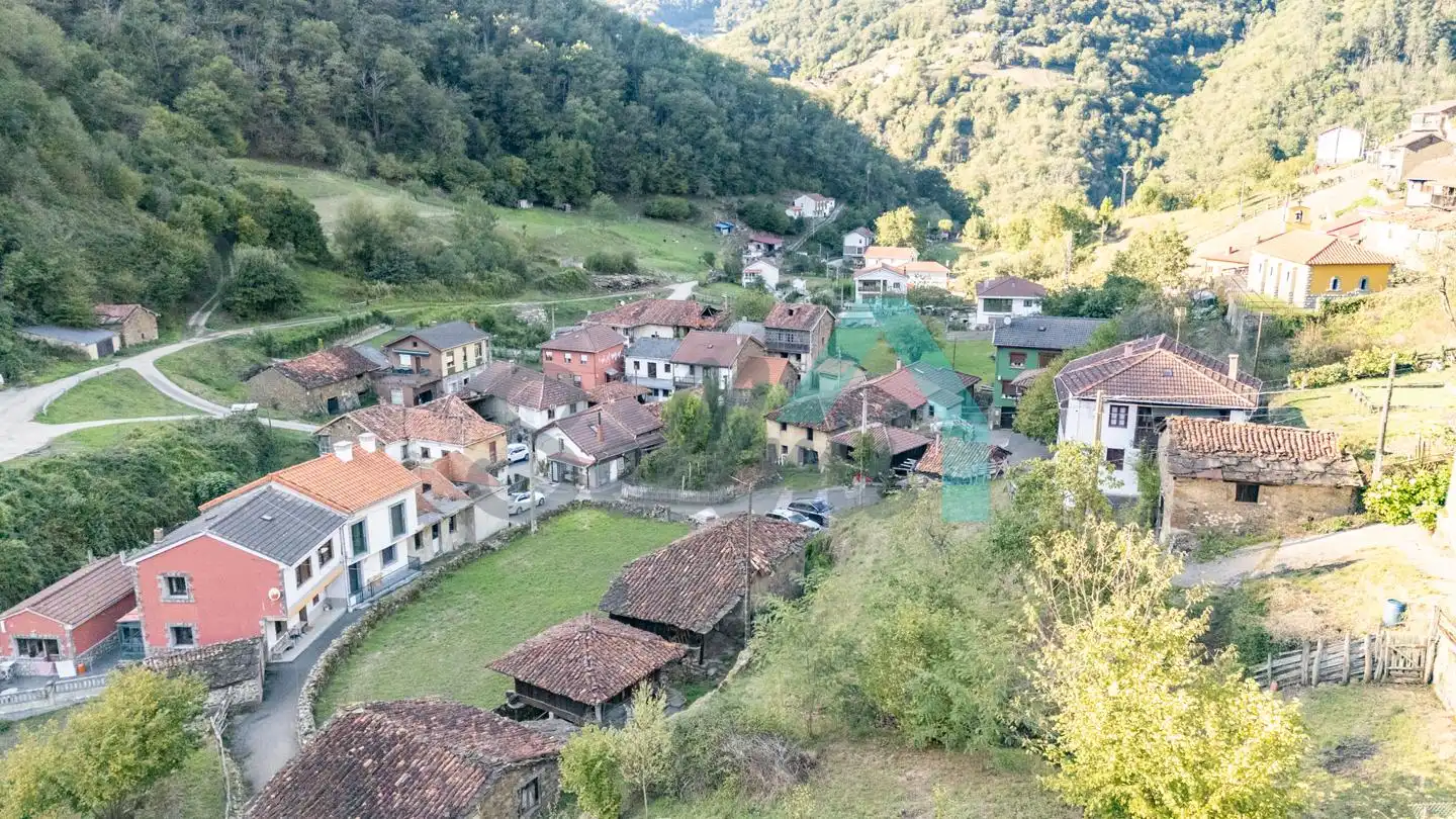 Piso de 200 m² en Mieres