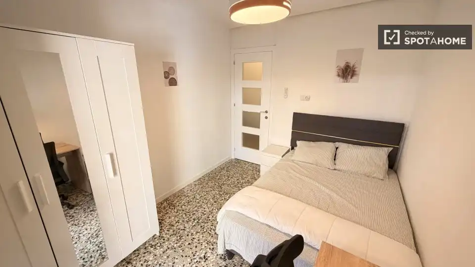 Habitación 100 m², Valencia