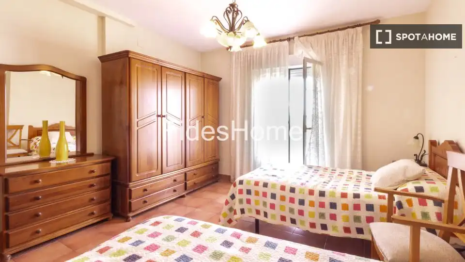 Habitación 338 m², Dúrcal