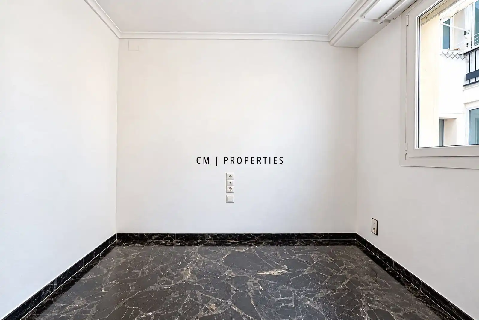 Flat 250 m² in València