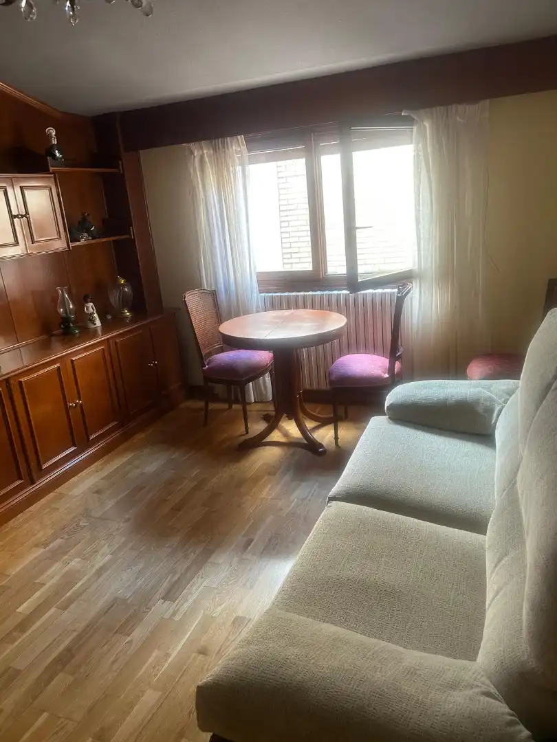 Piso de 130 m² en Zaragoza