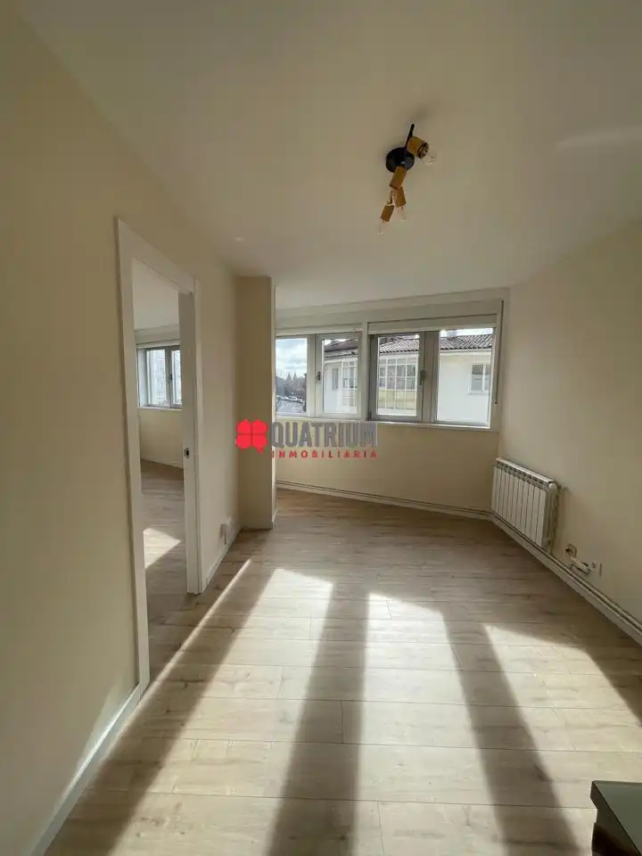 Piso de 80 m² en Santiago de Compostela