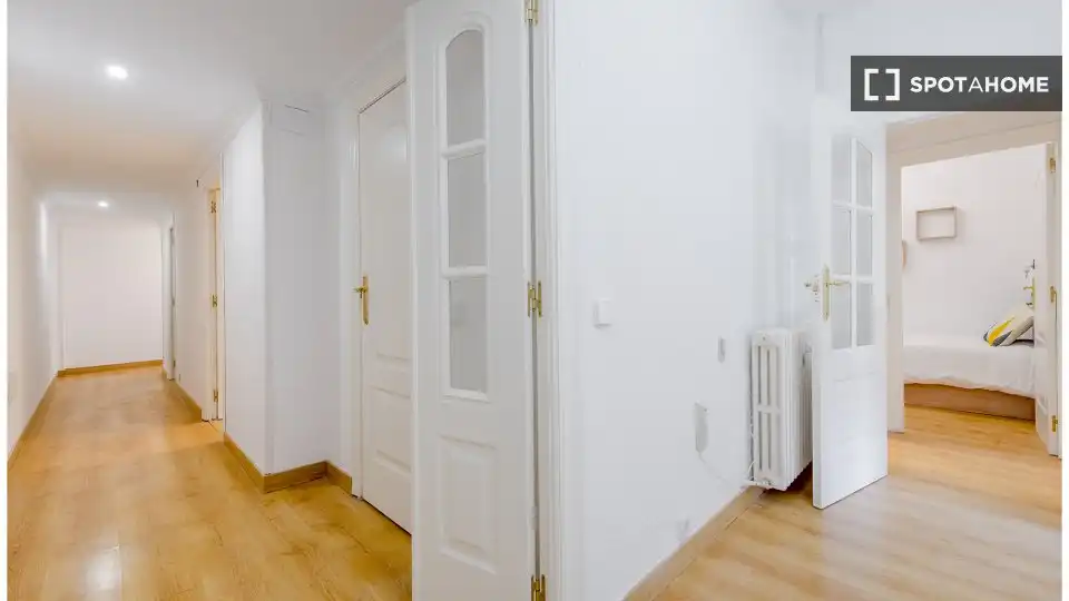Habitación 800 m², Madrid