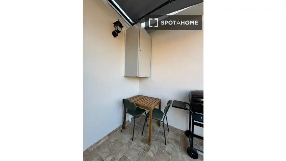 Habitación 90 m², Alicante