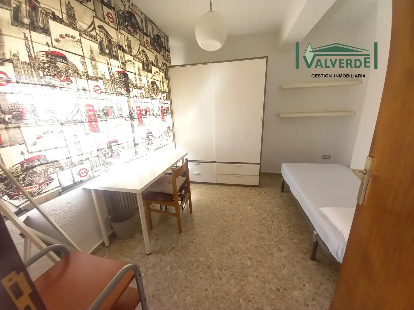 Piso de 85 m² en Granada