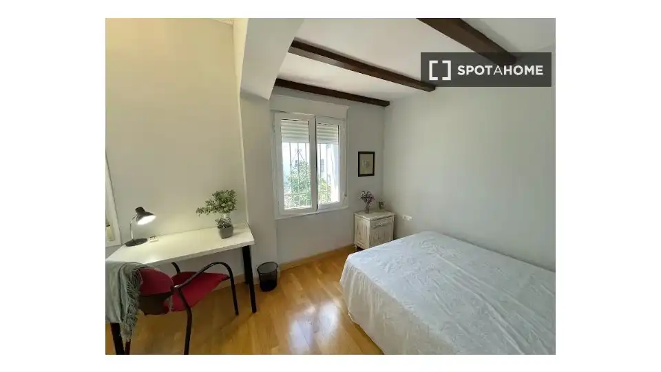 Habitación 345 m², Sevilla