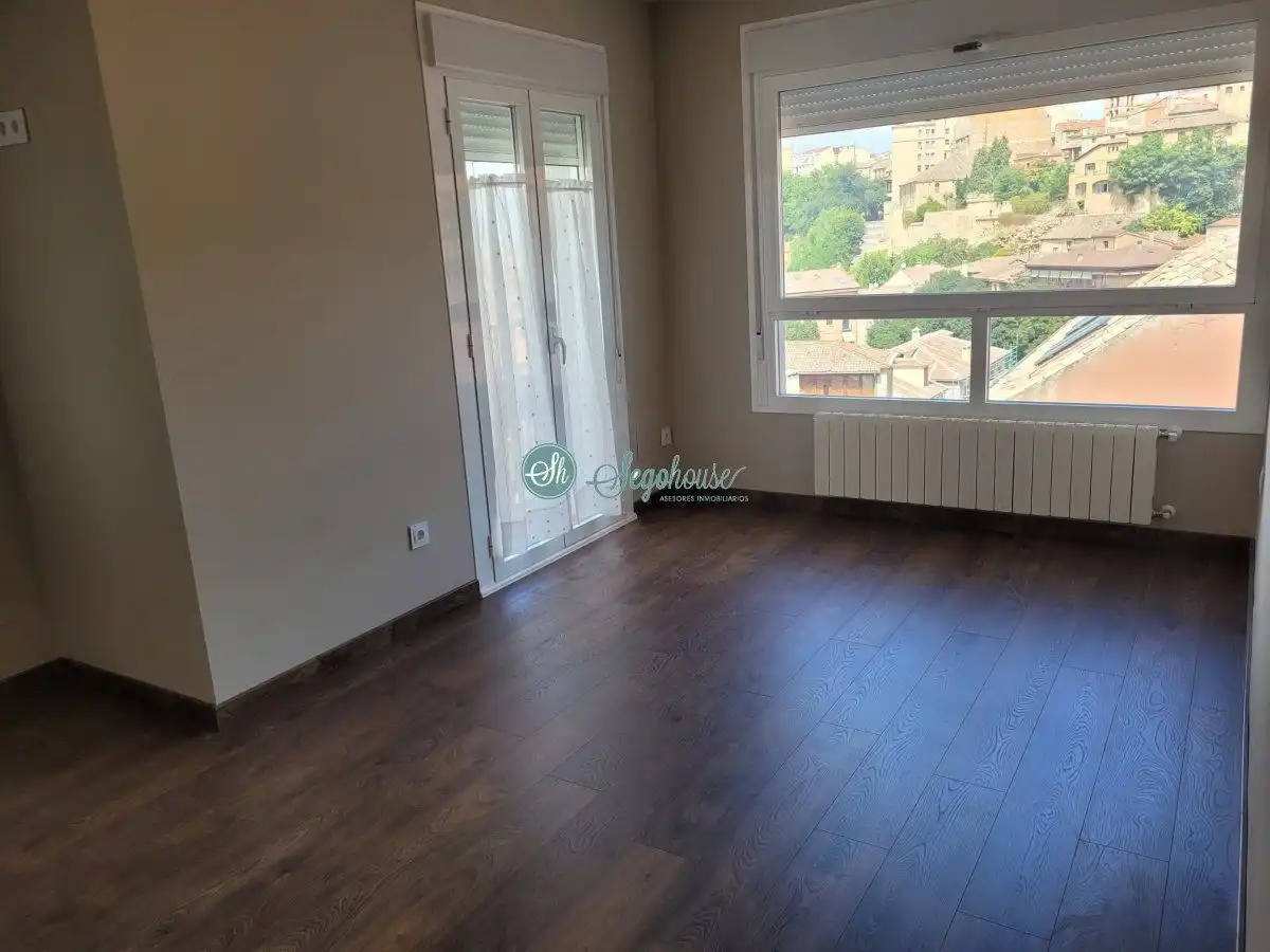 Piso de 100 m² en Segovia