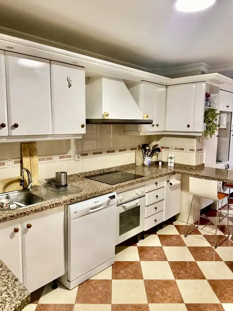 Habitación 250 m², Sevilla