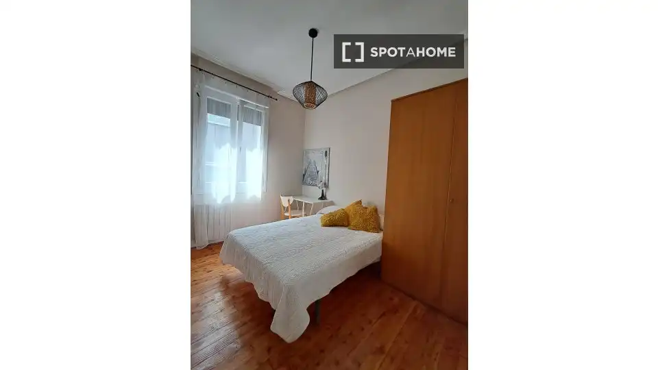 Habitación 81 m², Bilbao