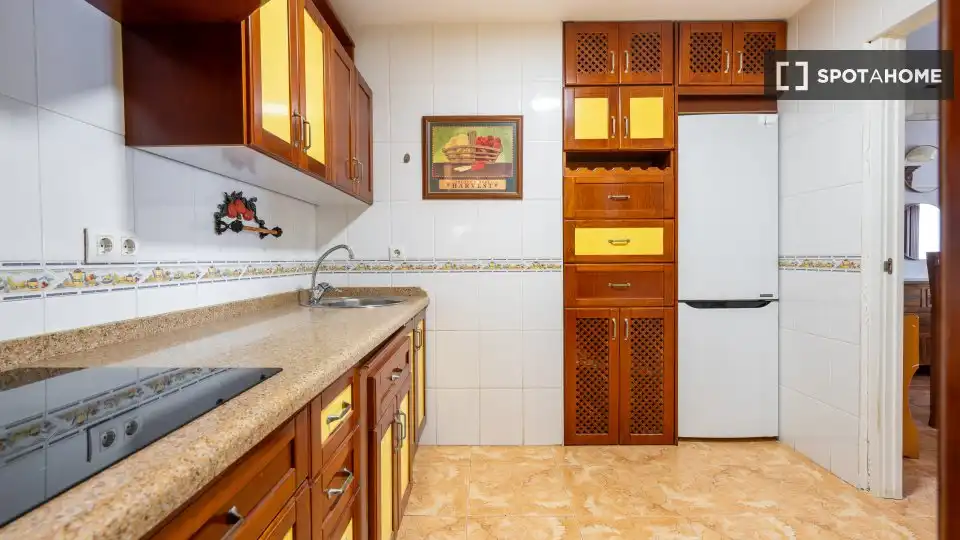Habitación 104 m², Roquetas de Mar