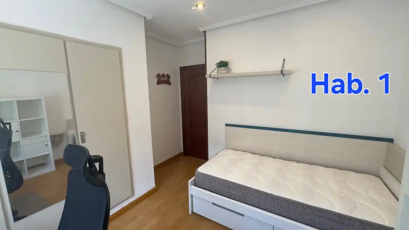 Habitación 85 m², Oviedo