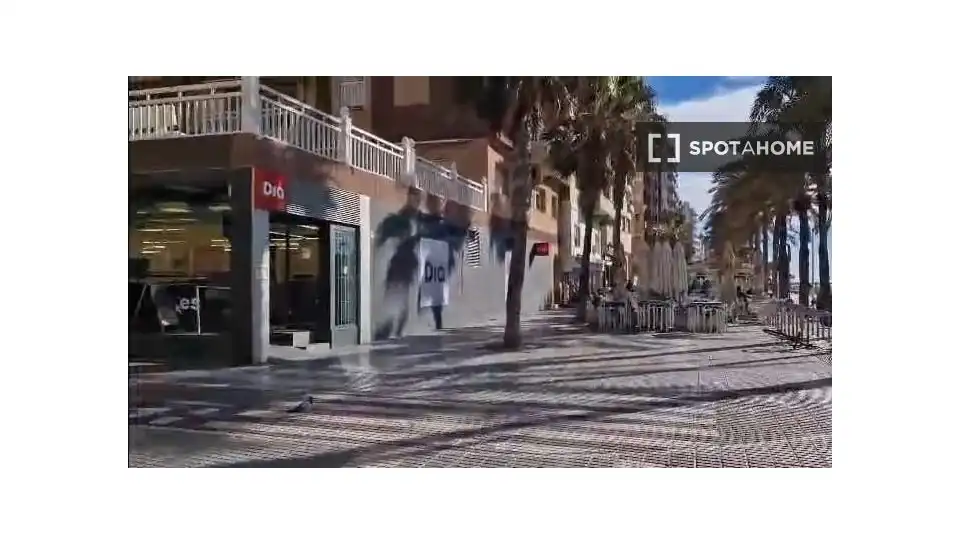 Habitación 98 m², Almería