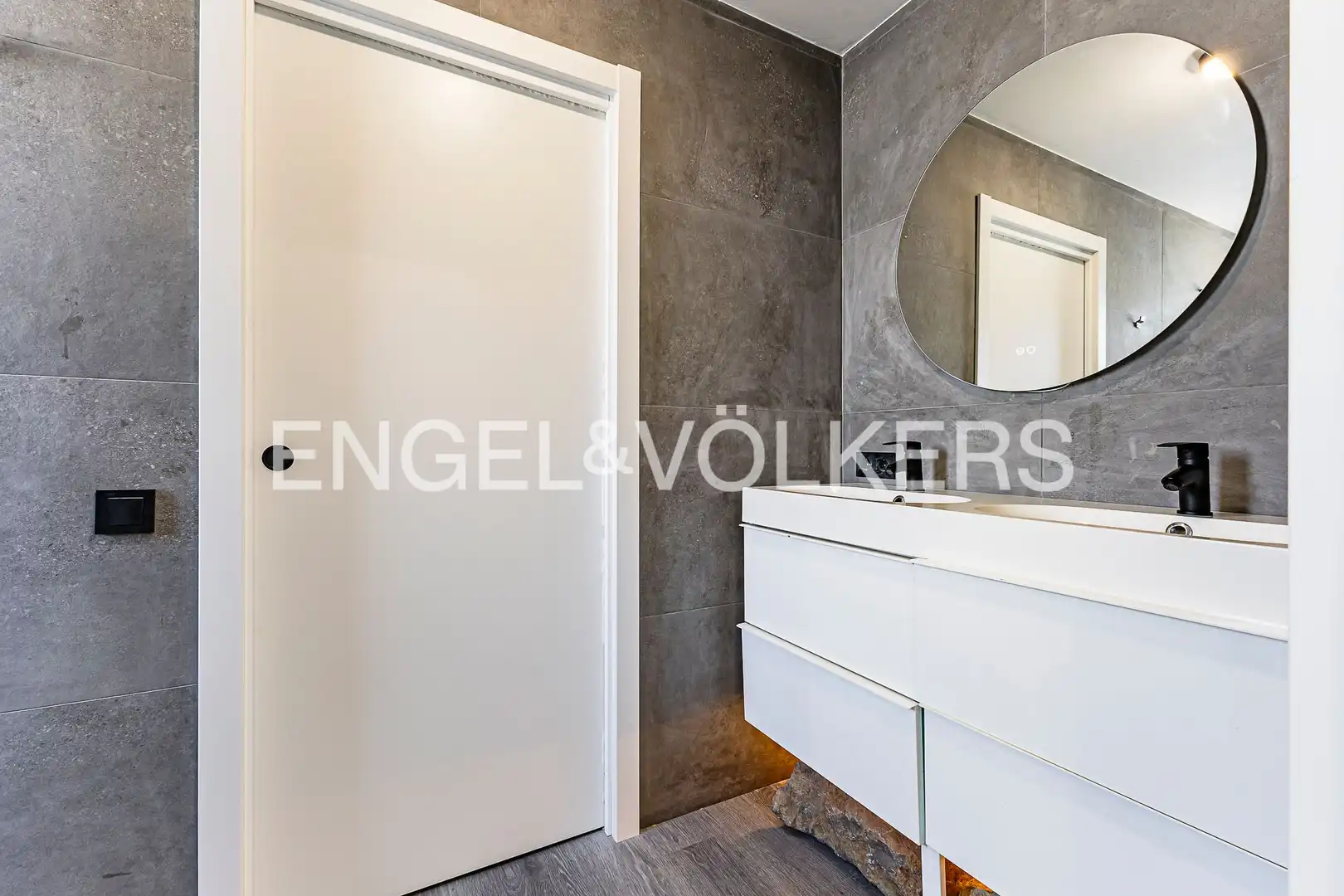 Casa de 300 m² a Pallejà