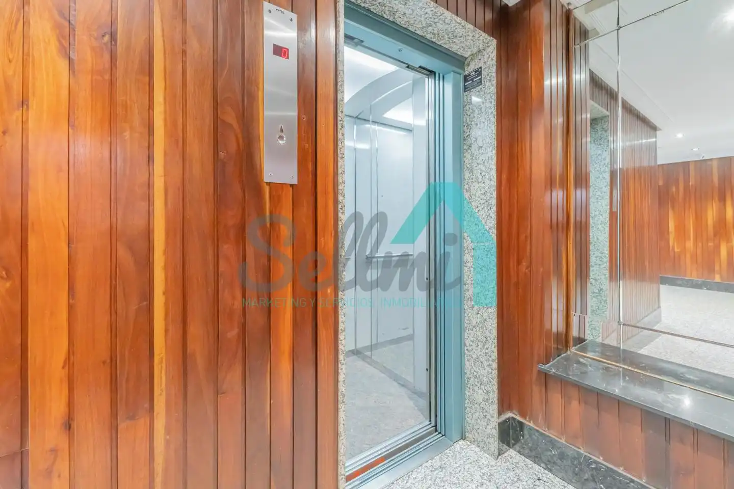 Piso de 166 m² en Oviedo