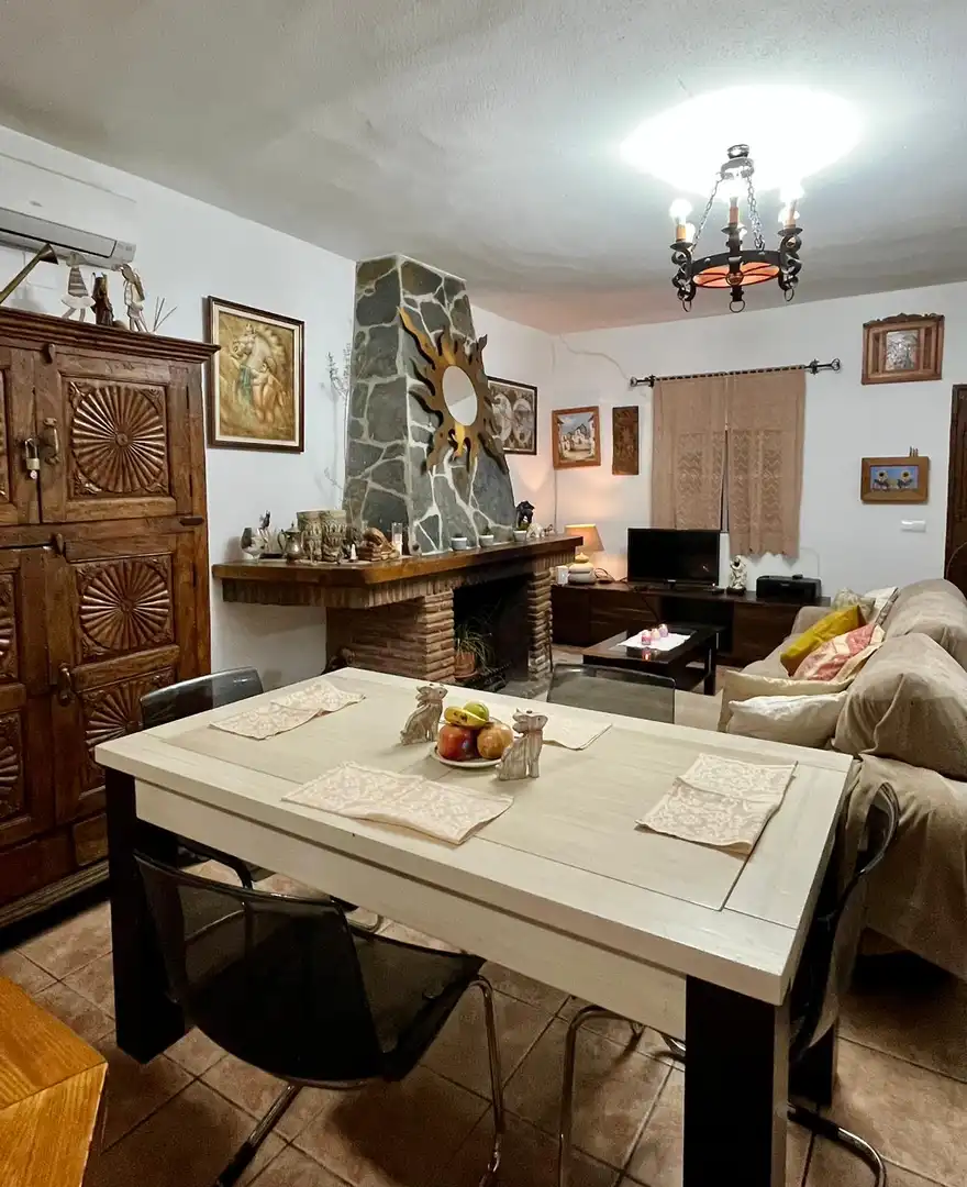 Casa de 110 m² en Tolox