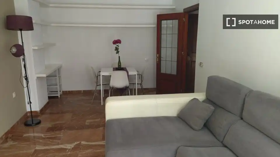 Habitación 104 m², Almería