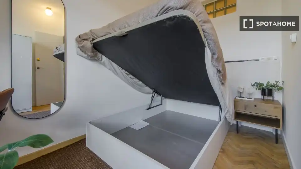 Chambre à louer, Madrid