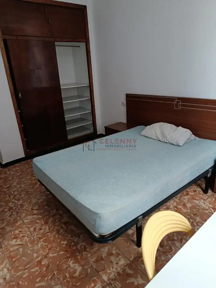 Pis de 75 m² a Ourense