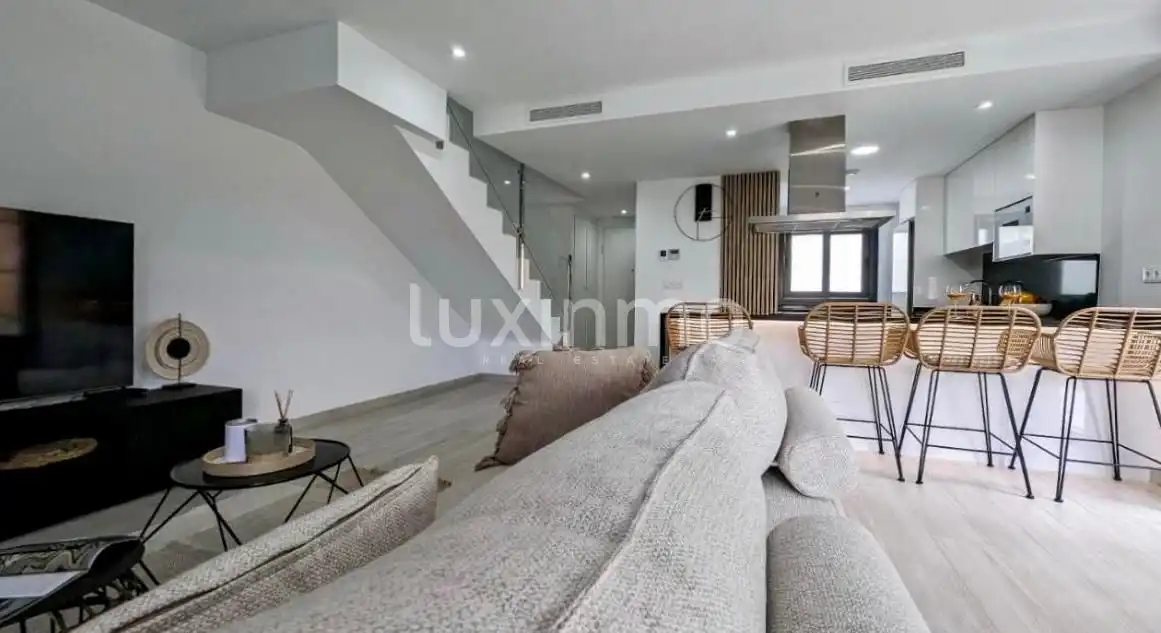 Haus 250 m² in Finestrat