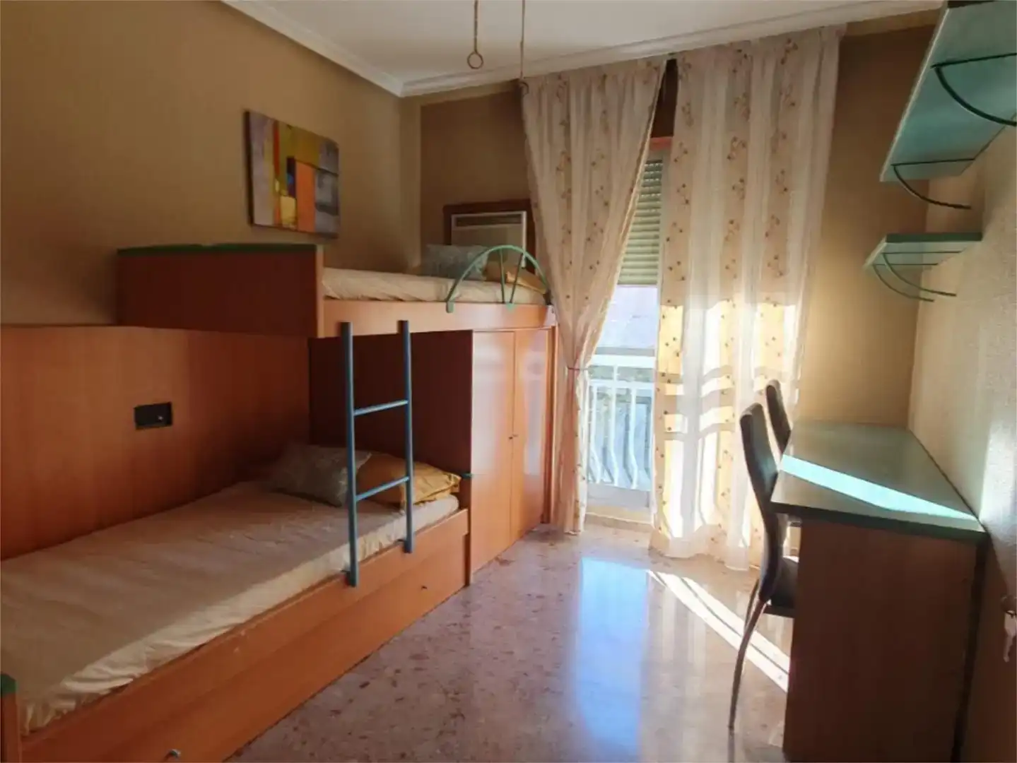 Piso de 95 m² en Linares