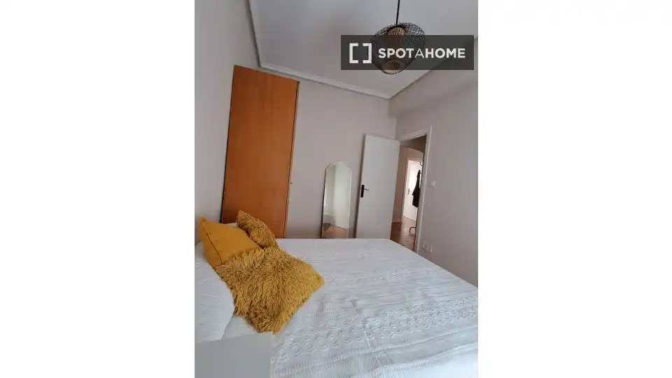 Habitación 81 m², Bilbao