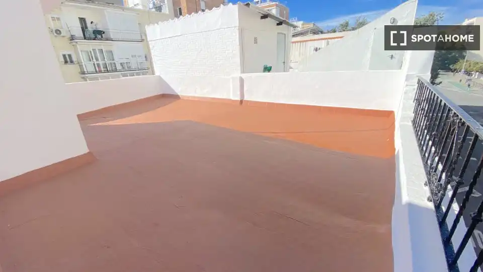 Habitación 200 m², Sevilla