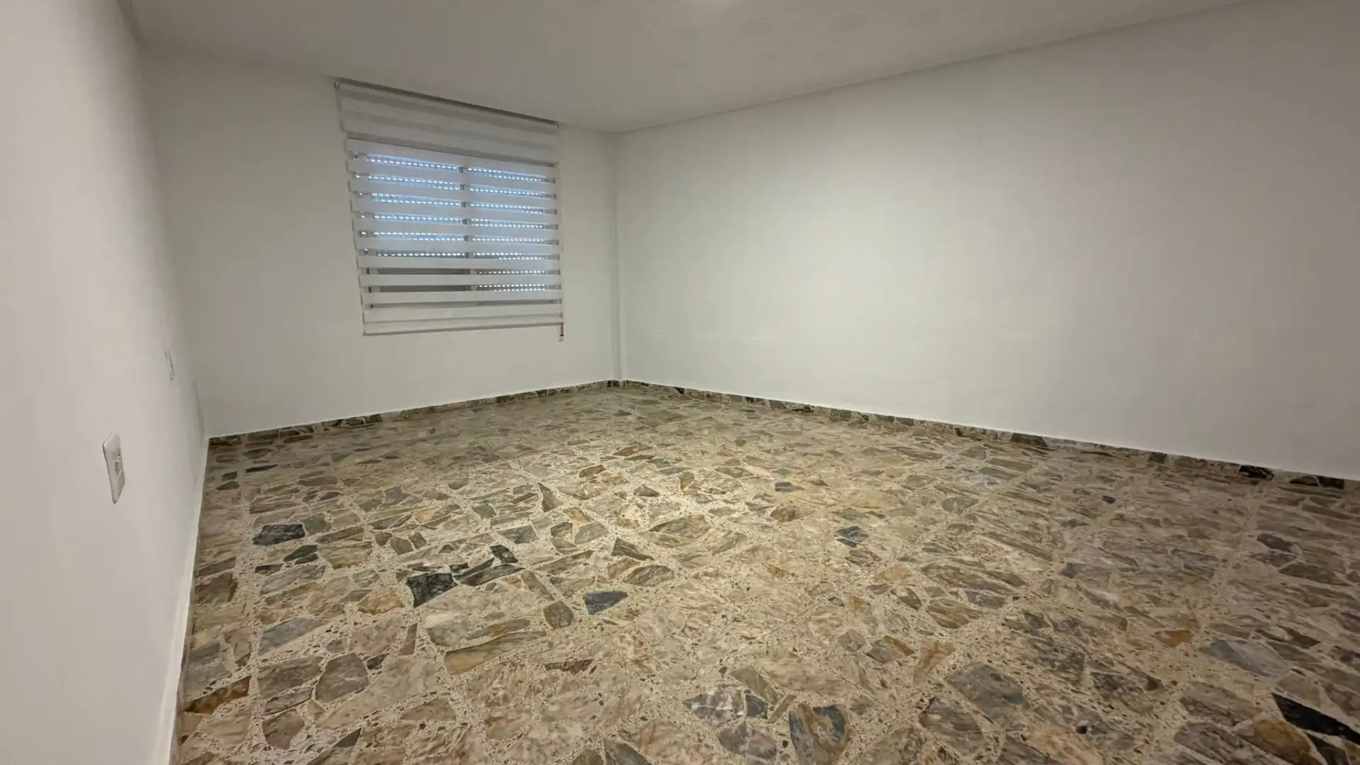 Casa de 136 m² en Alpartir