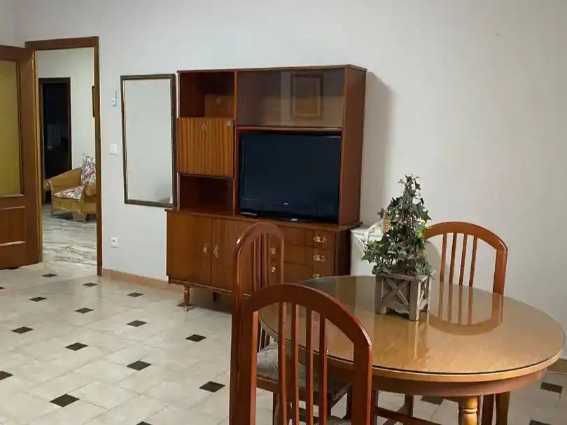 Piso de 300 m² en Herencia