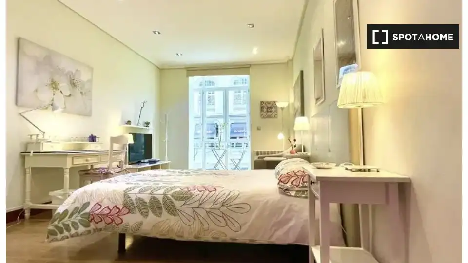Habitación 196 m², Bilbao