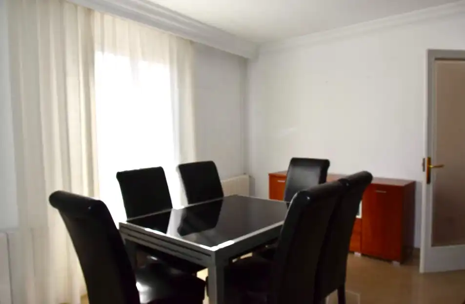 Piso en alquiler, Muro