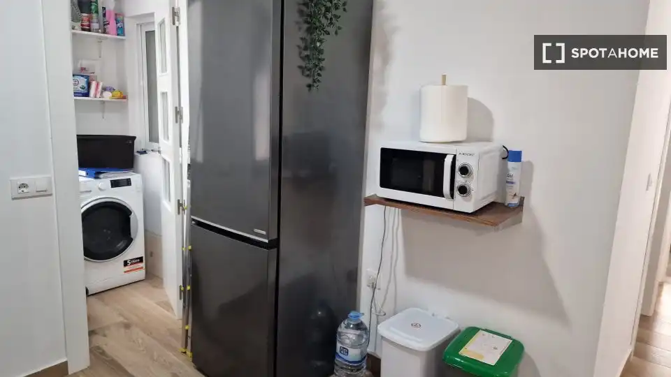 Habitación 98 m², Almería