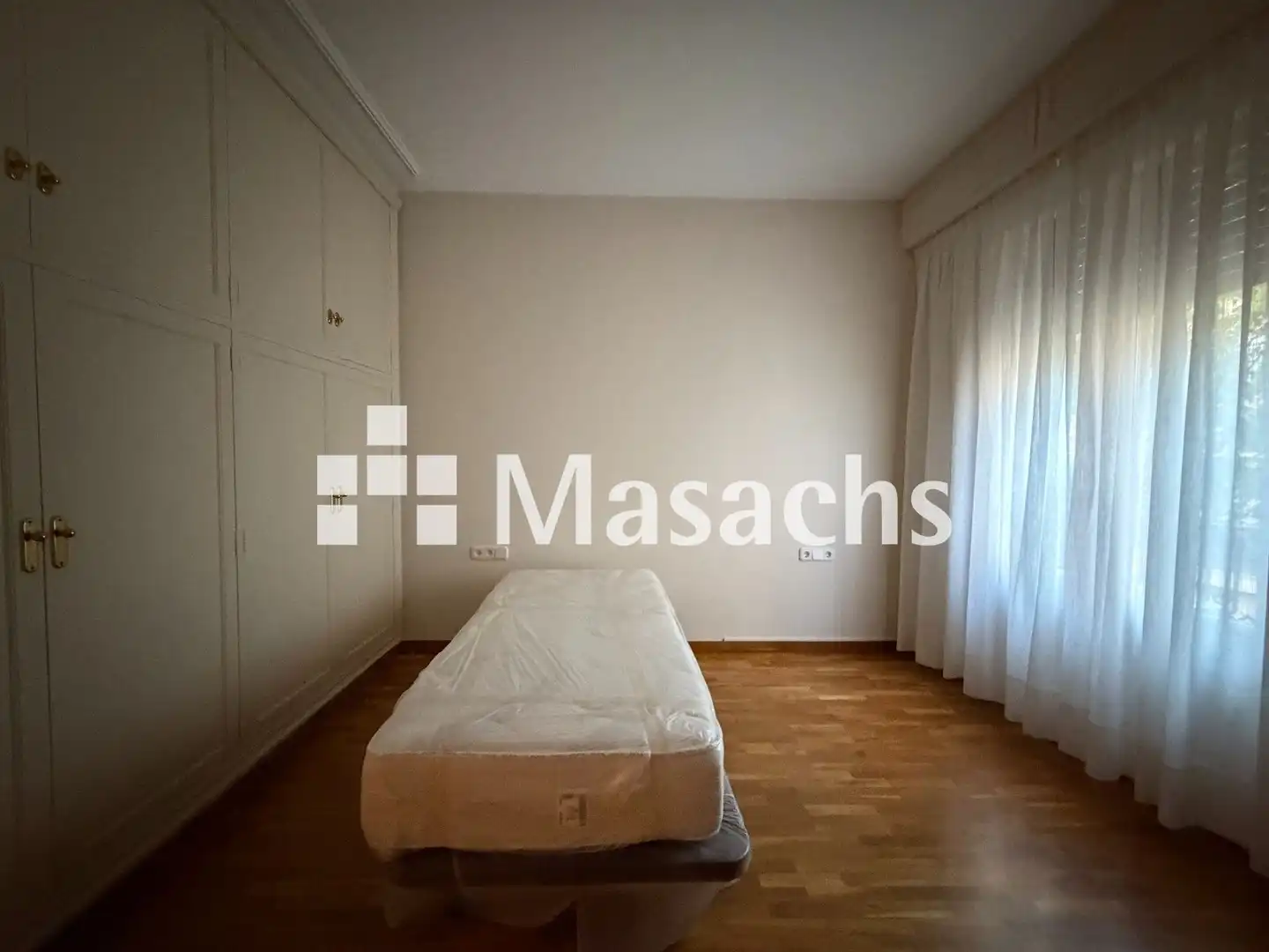 Pis de 296 m² a Terrassa