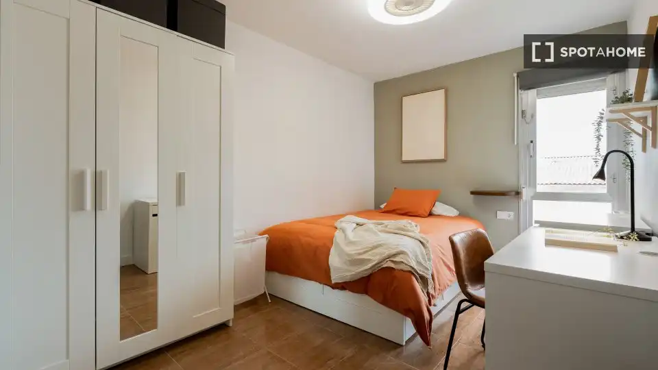 Habitación 87 m², Sabadell